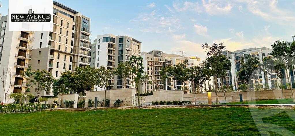https://aqarmap.com.eg/ar/listing/5652602-for-sale-cairo-el-sheikh-zayed-city-compounds-zyd-wr-llttwyr-park-towers-zed-el-sheikh-zayed-compound