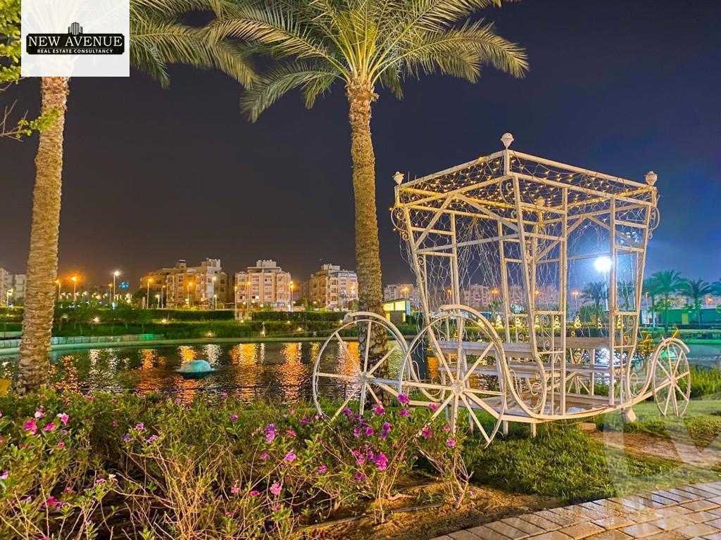 https://aqarmap.com.eg/ar/listing/5652602-for-sale-cairo-el-sheikh-zayed-city-compounds-zyd-wr-llttwyr-park-towers-zed-el-sheikh-zayed-compound