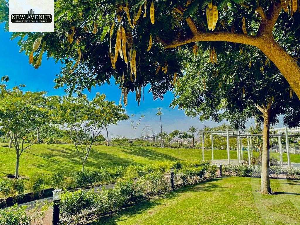 https://aqarmap.com.eg/ar/listing/5652602-for-sale-cairo-el-sheikh-zayed-city-compounds-zyd-wr-llttwyr-park-towers-zed-el-sheikh-zayed-compound