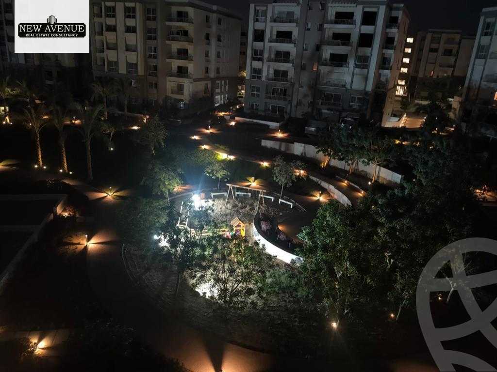 https://aqarmap.com.eg/en/listing/5660484-for-sale-cairo-new-cairo-compounds-hyde-park-centre-ville-hyde-park