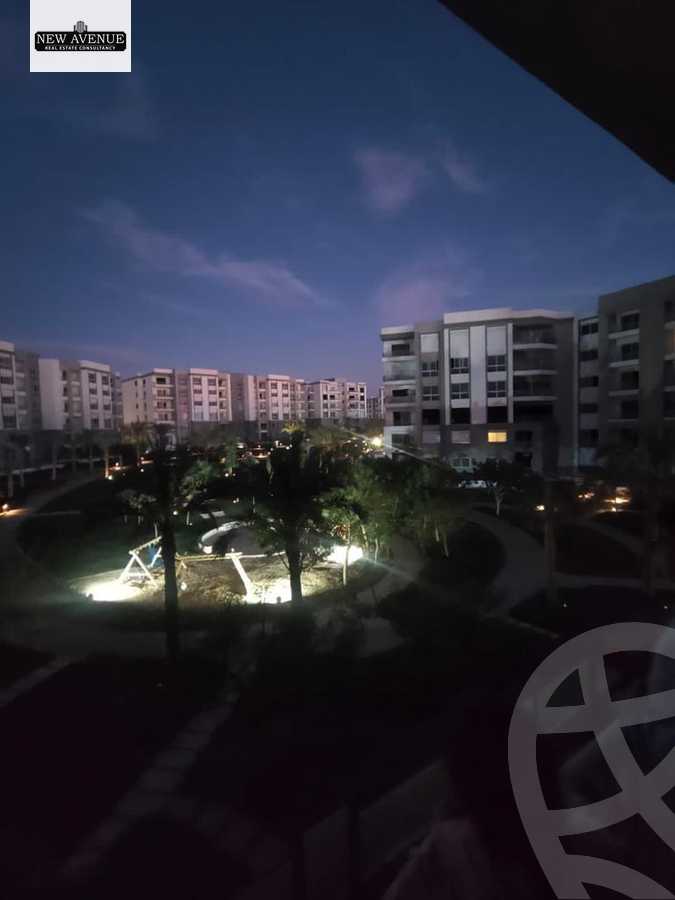 https://aqarmap.com.eg/en/listing/5660484-for-sale-cairo-new-cairo-compounds-hyde-park-centre-ville-hyde-park