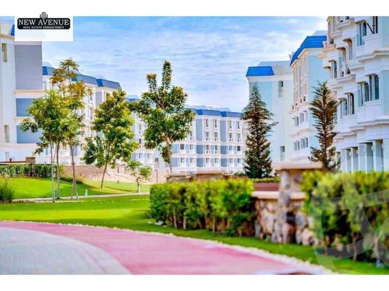 https://aqarmap.com.eg/ar/listing/5663849-for-sale-cairo-new-cairo-compounds-mountain-view-hyde-park