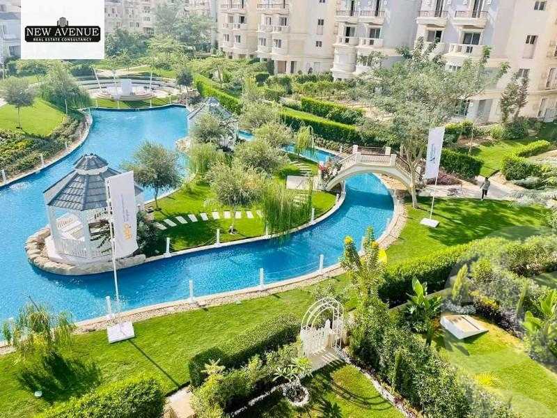 https://aqarmap.com.eg/ar/listing/5663849-for-sale-cairo-new-cairo-compounds-mountain-view-hyde-park