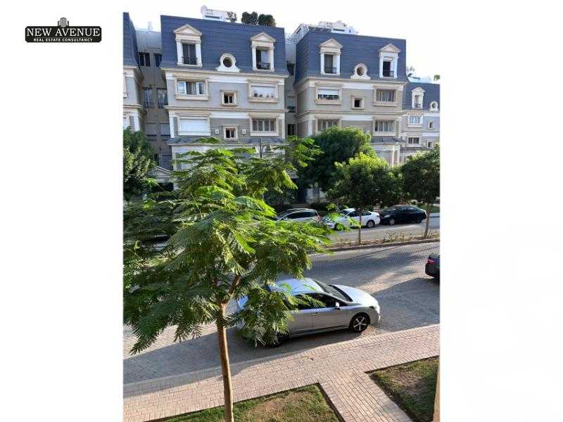 https://aqarmap.com.eg/en/listing/5664256-for-sale-cairo-new-cairo-compounds-mountain-view-hyde-park