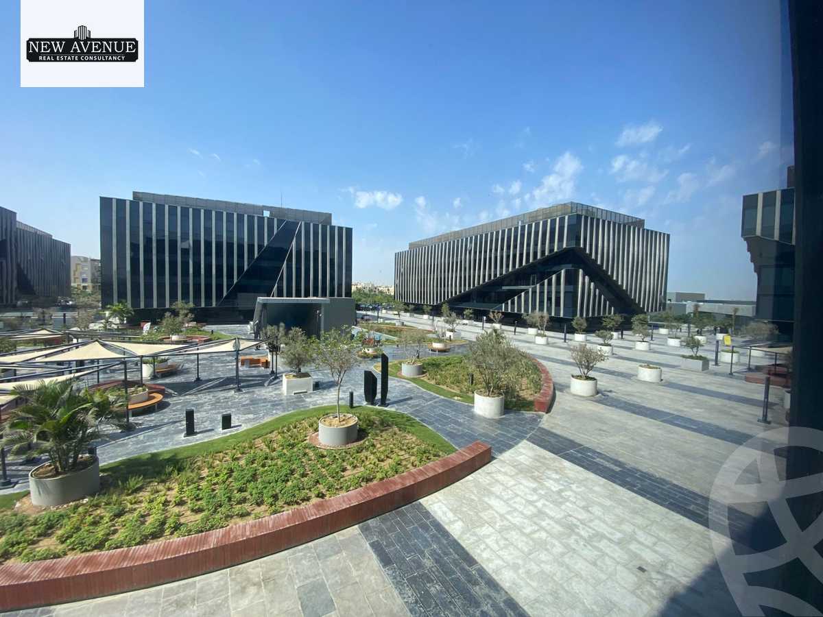 https://aqarmap.com.eg/ar/listing/5667509-for-sale-cairo-new-cairo-compounds-eastown-eastown-parks