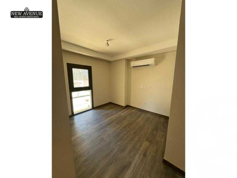 https://aqarmap.com.eg/en/listing/5684305-for-sale-cairo-el-sheikh-zayed-city-compounds-zyd-wr-llttwyr-z-tower
