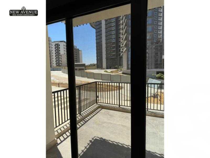 https://aqarmap.com.eg/en/listing/5684305-for-sale-cairo-el-sheikh-zayed-city-compounds-zyd-wr-llttwyr-z-tower