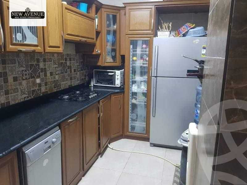 https://aqarmap.com.eg/en/listing/5684675-for-sale-cairo-new-cairo-compounds-moon-valley