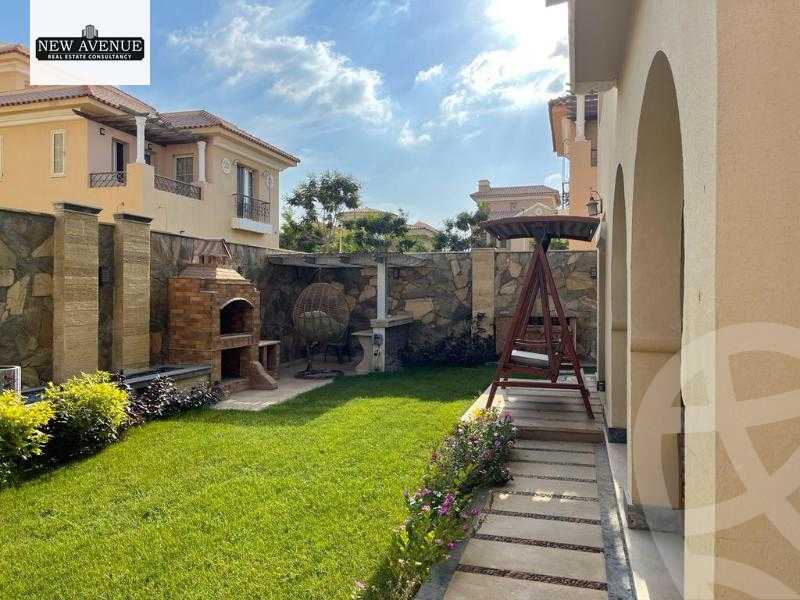 https://aqarmap.com.eg/ar/listing/5687824-for-sale-cairo-new-cairo-compounds-hyde-park-centre-ville-hyde-park