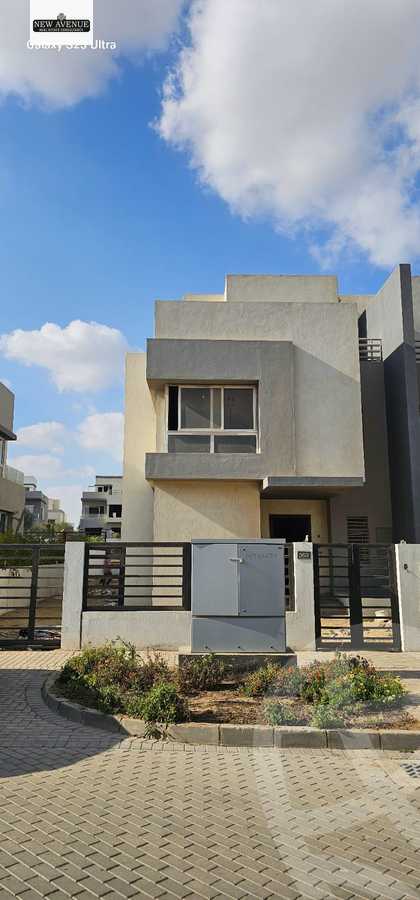 https://aqarmap.com.eg/en/listing/5696216-for-sale-cairo-new-cairo-compounds-hyde-park-centre-ville-hyde-park