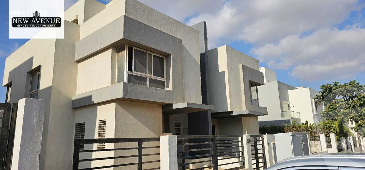 https://aqarmap.com.eg/en/listing/5696216-for-sale-cairo-new-cairo-compounds-hyde-park-centre-ville-hyde-park