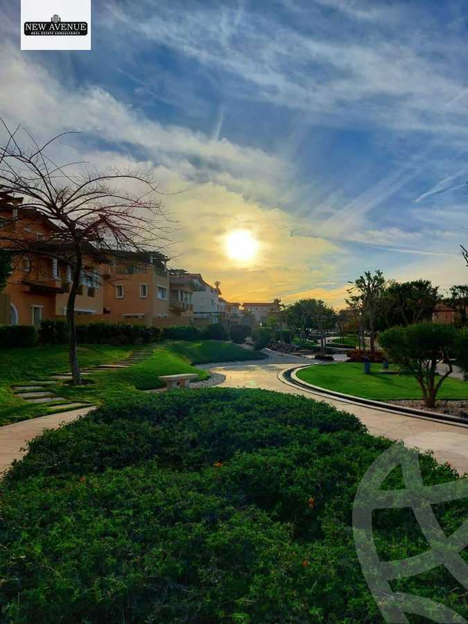 https://aqarmap.com.eg/en/listing/5696323-for-sale-cairo-new-cairo-compounds-hyde-park