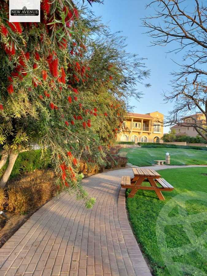 https://aqarmap.com.eg/en/listing/5696323-for-sale-cairo-new-cairo-compounds-hyde-park