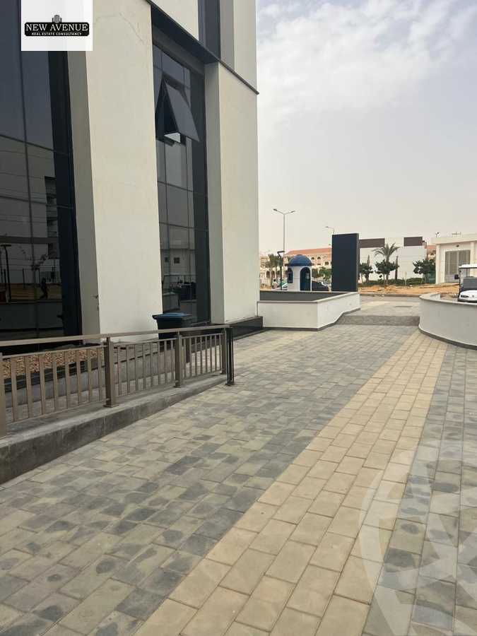 https://aqarmap.com.eg/en/listing/5698466-for-sale-cairo-new-cairo-compounds-hyde-park-centre-ville-hyde-park