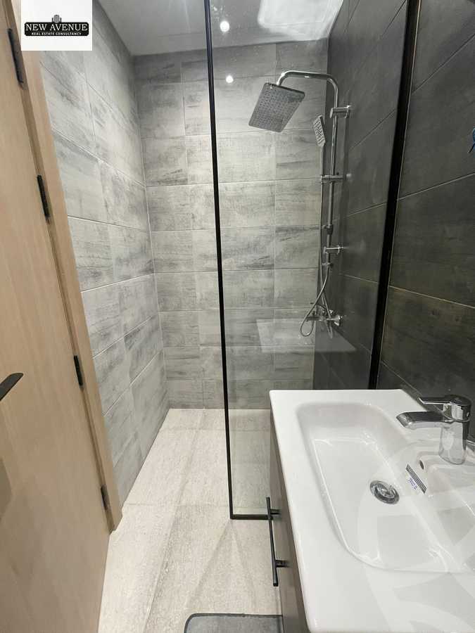 https://aqarmap.com.eg/ar/listing/5701681-for-sale-cairo-new-cairo-compounds-lakeview-residence