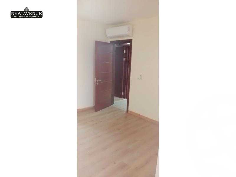 https://aqarmap.com.eg/ar/listing/5708586-for-sale-cairo-new-cairo-compounds-hyde-park-hpr-hyde-park
