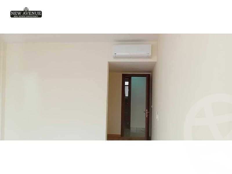 https://aqarmap.com.eg/ar/listing/5708586-for-sale-cairo-new-cairo-compounds-hyde-park-hpr-hyde-park