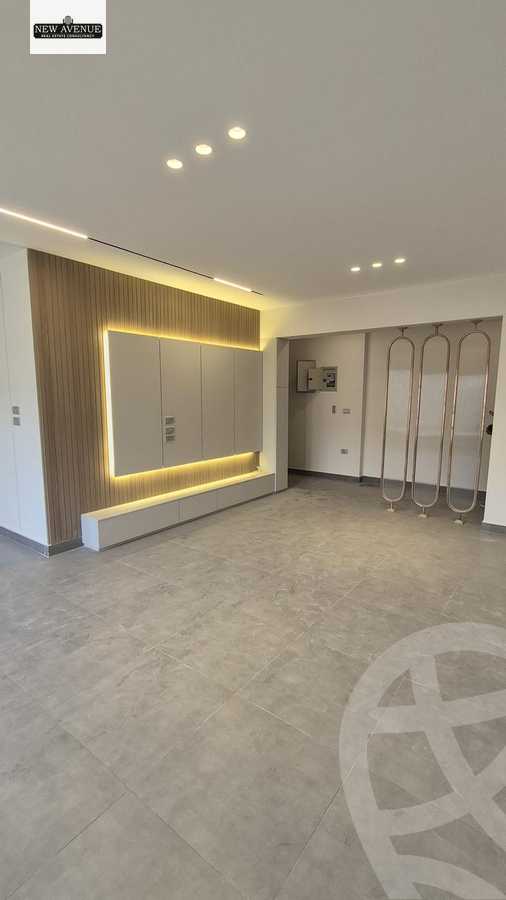 https://aqarmap.com.eg/en/listing/5708720-for-sale-cairo-new-cairo-compounds-blm-hylz-nyw-kyrw