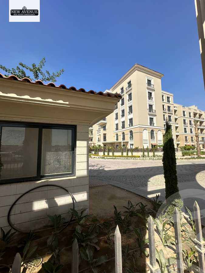https://aqarmap.com.eg/en/listing/5708760-for-sale-cairo-el-sheikh-zayed-city-compounds-kmbwnd-fyldj-wyst-dr-llttwyr