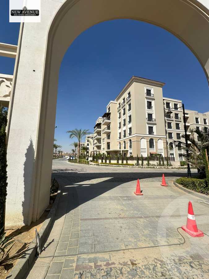 https://aqarmap.com.eg/en/listing/5708760-for-sale-cairo-el-sheikh-zayed-city-compounds-kmbwnd-fyldj-wyst-dr-llttwyr