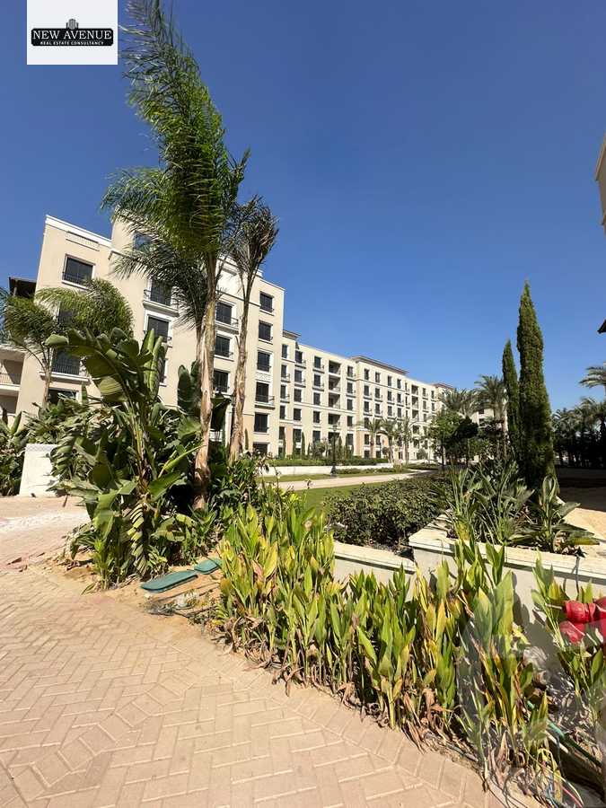 https://aqarmap.com.eg/en/listing/5708760-for-sale-cairo-el-sheikh-zayed-city-compounds-kmbwnd-fyldj-wyst-dr-llttwyr