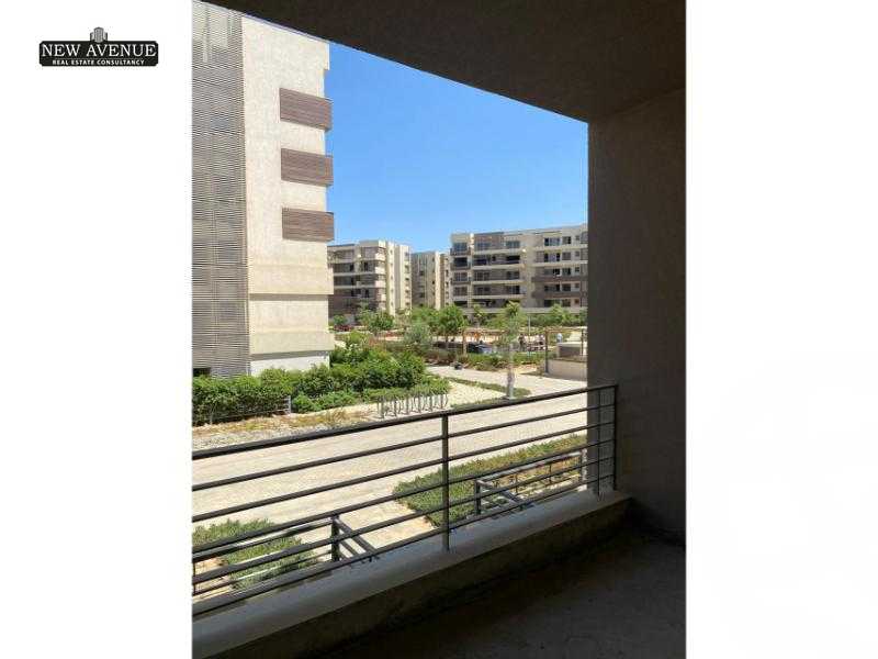 https://aqarmap.com.eg/en/listing/5714368-for-sale-cairo-new-cairo-compounds-blm-hylz-nyw-kyrw