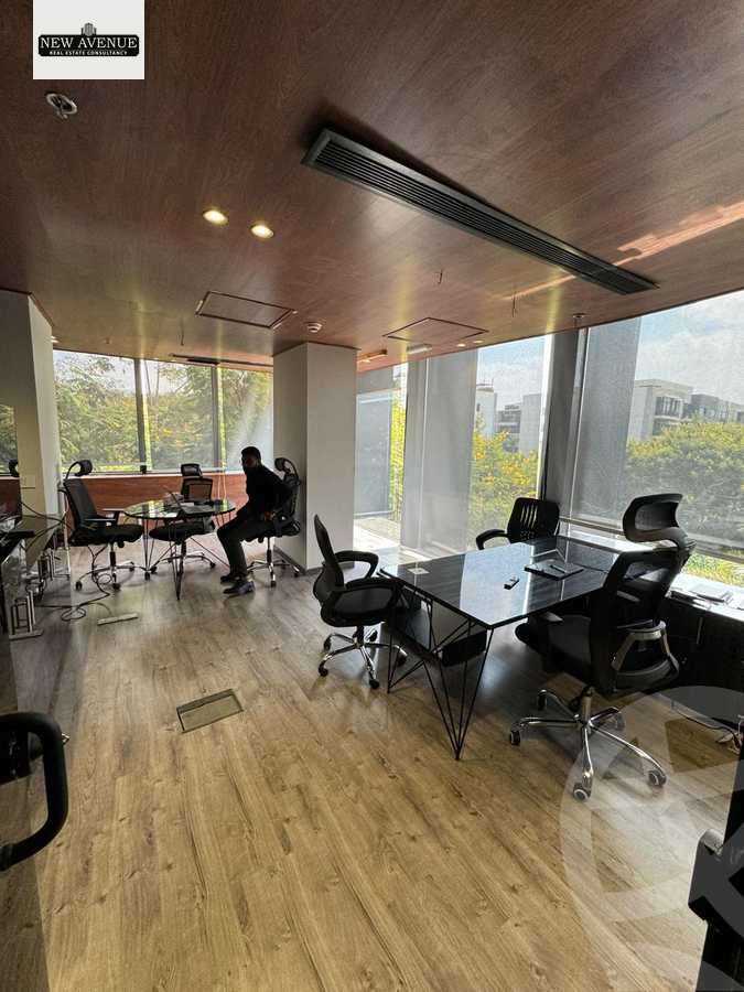 https://aqarmap.com.eg/ar/listing/5719947-for-sale-cairo-new-cairo-compounds-hyde-park-centre-ville-hyde-park