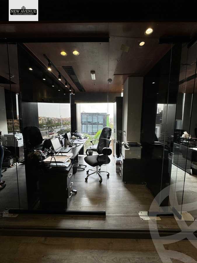 https://aqarmap.com.eg/ar/listing/5719947-for-sale-cairo-new-cairo-compounds-hyde-park-centre-ville-hyde-park