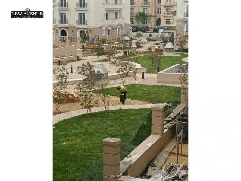 https://aqarmap.com.eg/en/listing/5730360-for-sale-cairo-new-cairo-compounds-hyde-park-centre-ville-hyde-park