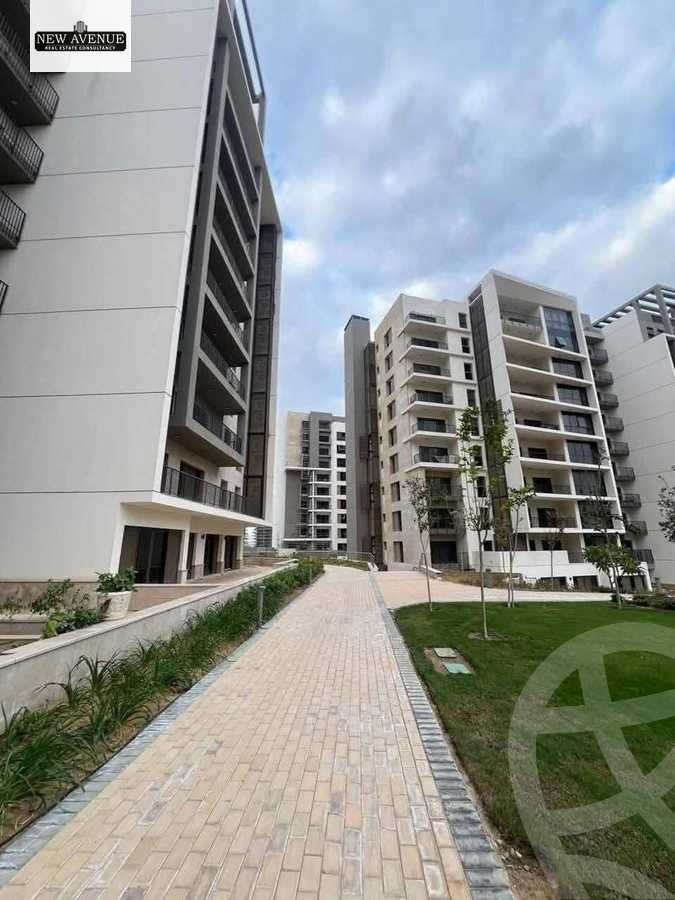 https://aqarmap.com.eg/en/listing/5736246-for-sale-cairo-el-sheikh-zayed-city-compounds-zyd-wr-llttwyr-park-towers-zed-el-sheikh-zayed-compound