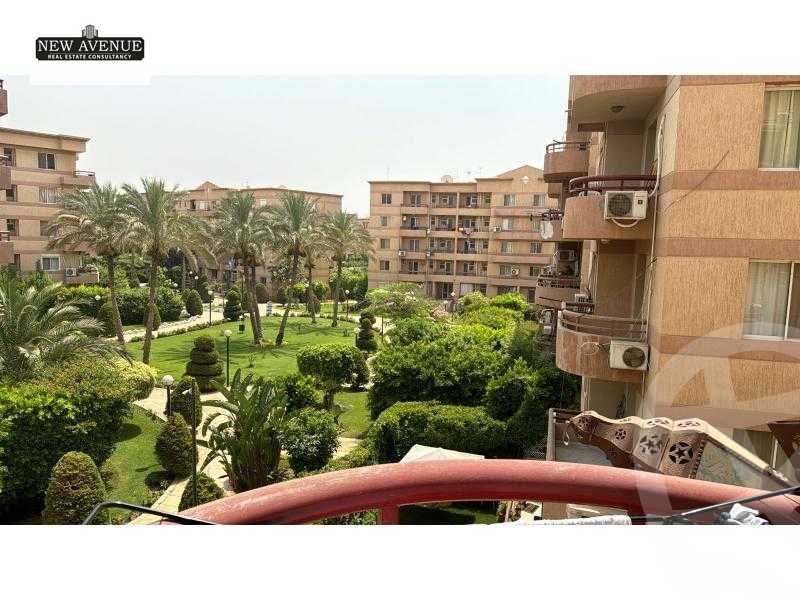 https://aqarmap.com.eg/ar/listing/5737338-for-sale-cairo-new-cairo-lrhb-city-phase-4-mohammed-farid-st