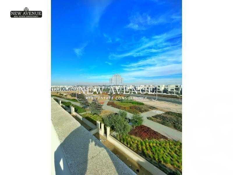 https://aqarmap.com.eg/ar/listing/5741168-for-sale-cairo-new-cairo-compounds-hyde-park-centre-ville-hyde-park
