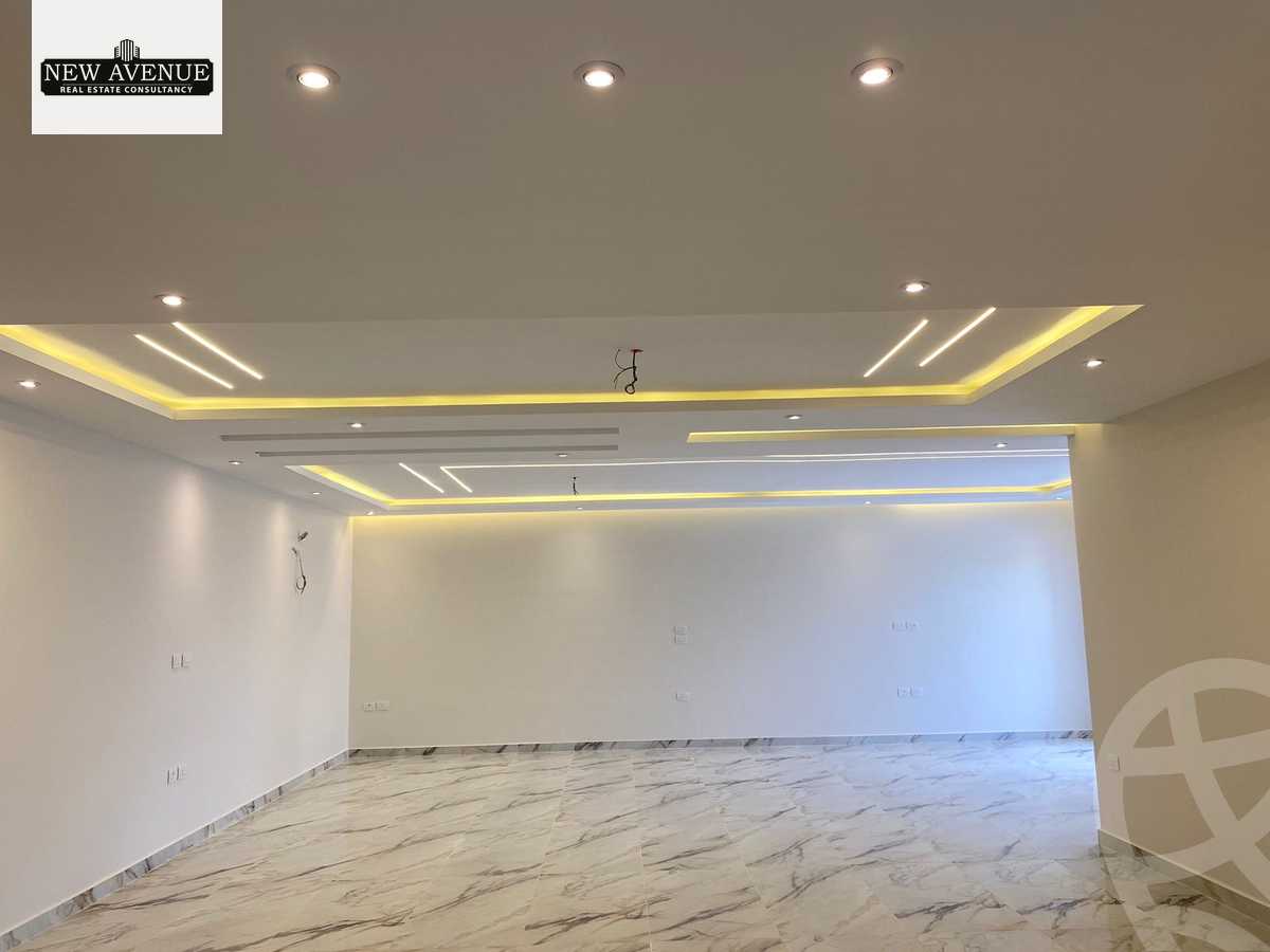 https://aqarmap.com.eg/ar/listing/5754931-for-sale-cairo-new-cairo-compounds-hyde-park-centre-ville-hyde-park