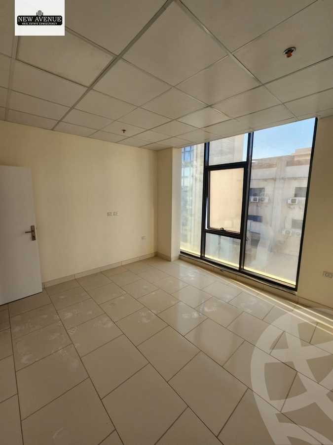https://aqarmap.com.eg/ar/listing/5810459-for-rent-cairo-new-cairo-compounds-hyde-park-centre-ville-hyde-park