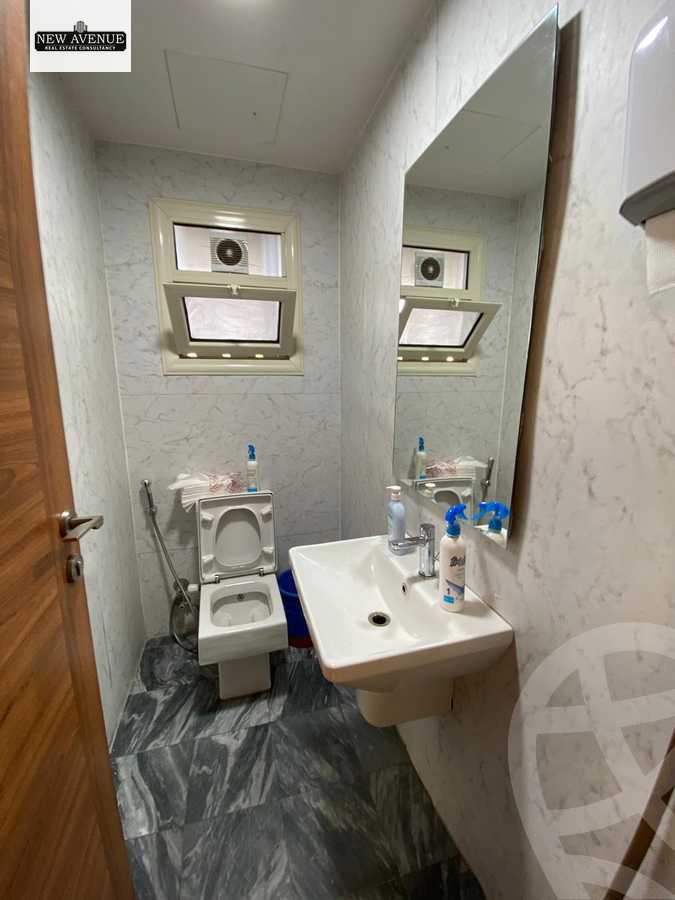 https://aqarmap.com.eg/ar/listing/5810459-for-rent-cairo-new-cairo-compounds-hyde-park-centre-ville-hyde-park