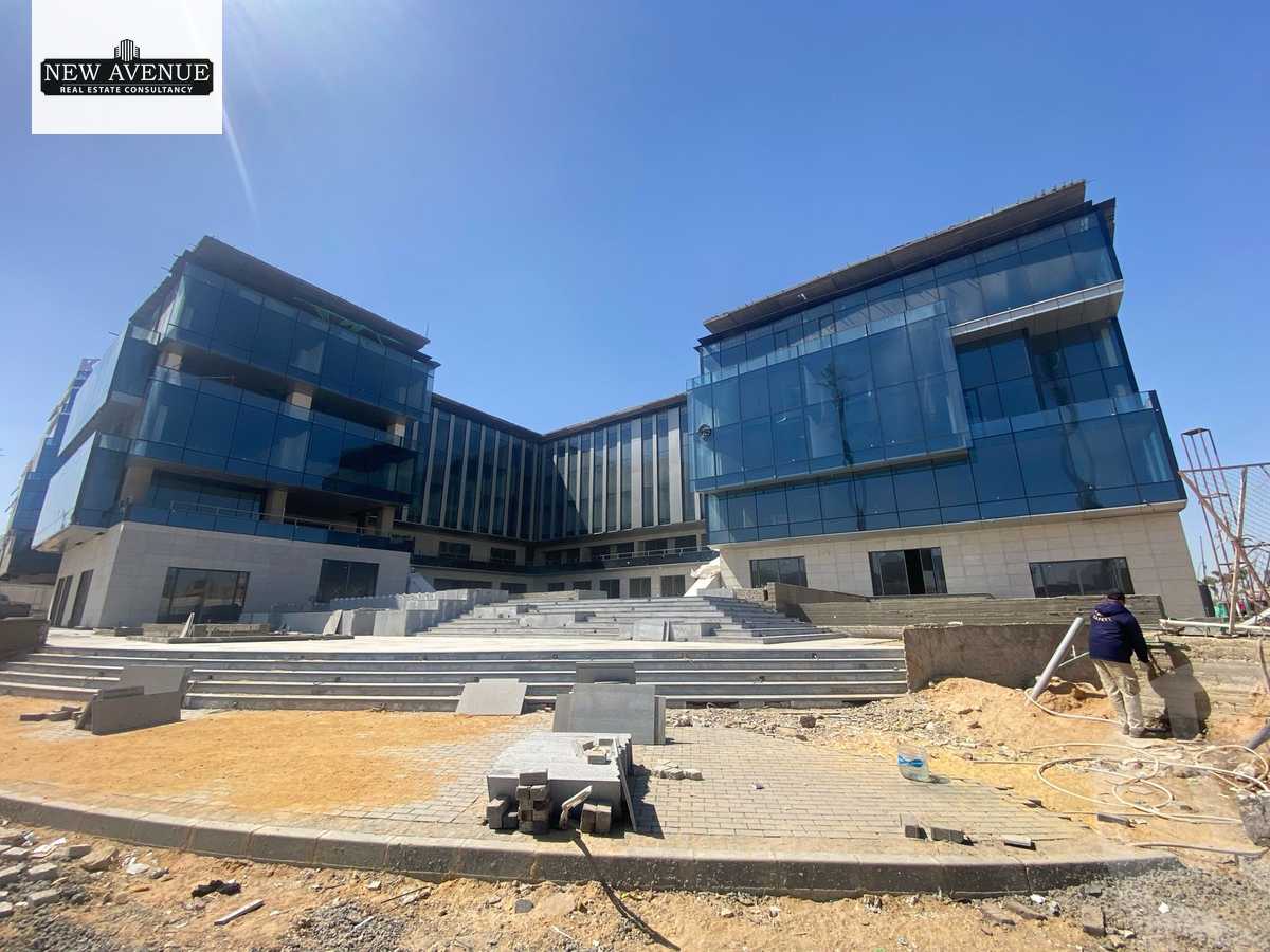 https://aqarmap.com.eg/ar/listing/5811230-for-sale-cairo-new-cairo-compounds-hyde-park-centre-ville-hyde-park