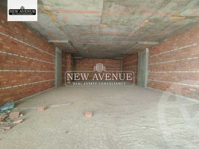 https://aqarmap.com.eg/en/listing/5816446-for-sale-cairo-new-cairo-compounds-dh-yrd-mwl