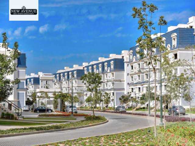 https://aqarmap.com.eg/ar/listing/5825846-for-sale-cairo-new-cairo-compounds-mountain-view-hyde-park
