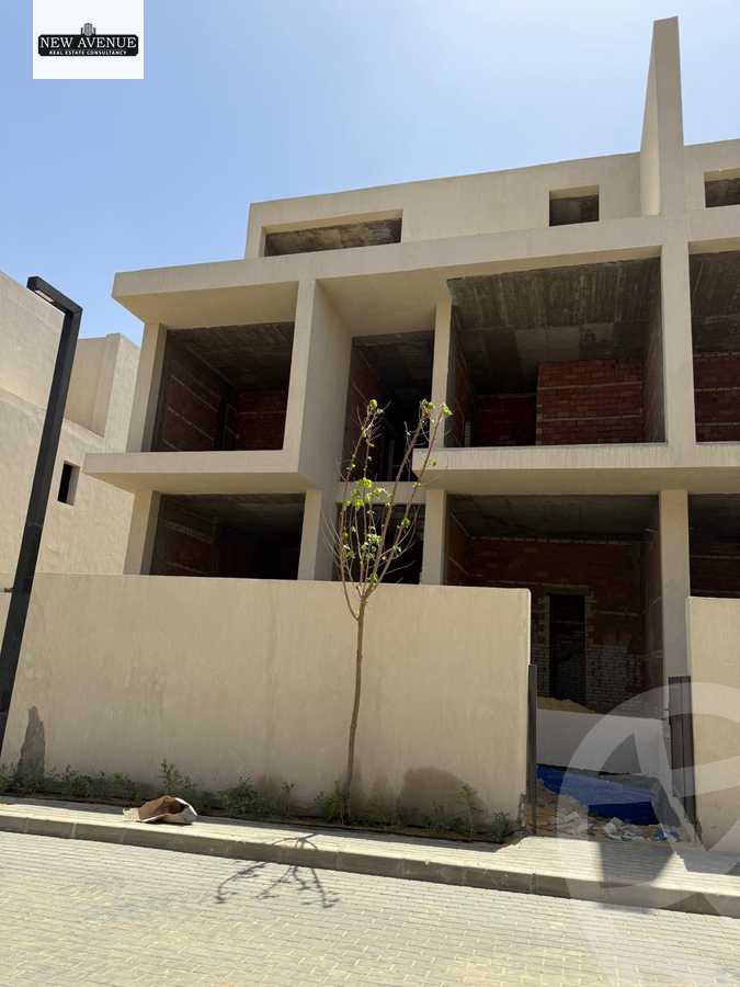 https://aqarmap.com.eg/en/listing/5830256-for-sale-cairo-new-cairo-compounds-lake-view-boutique-el-hazek