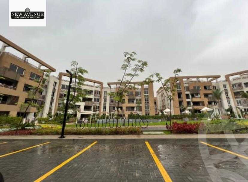 https://aqarmap.com.eg/ar/listing/5832928-for-sale-cairo-el-shorouk-compounds-granda-life