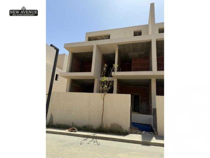 https://aqarmap.com.eg/en/listing/5835673-for-sale-cairo-new-cairo-compounds-fifth-square