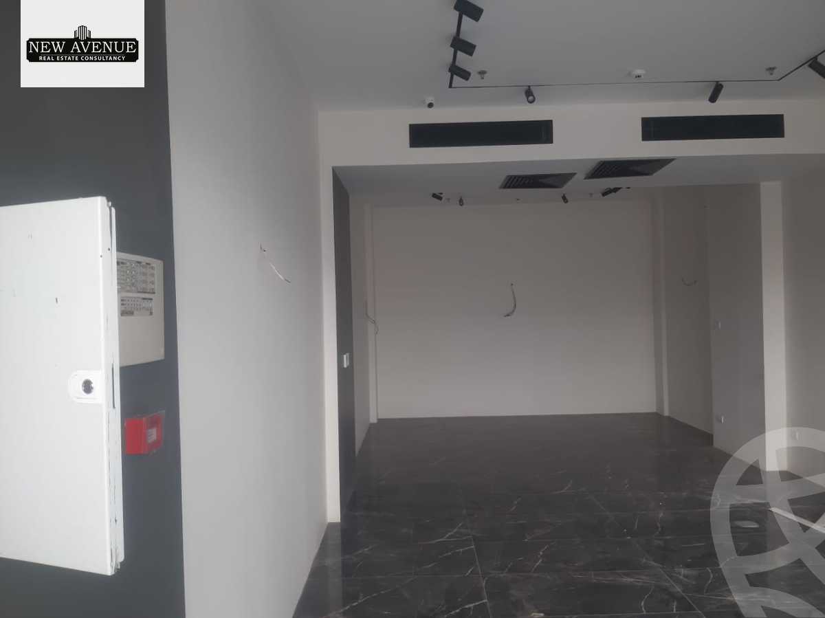 https://aqarmap.com.eg/en/listing/5840210-for-sale-cairo-new-cairo-compounds-dh-yrd-mwl