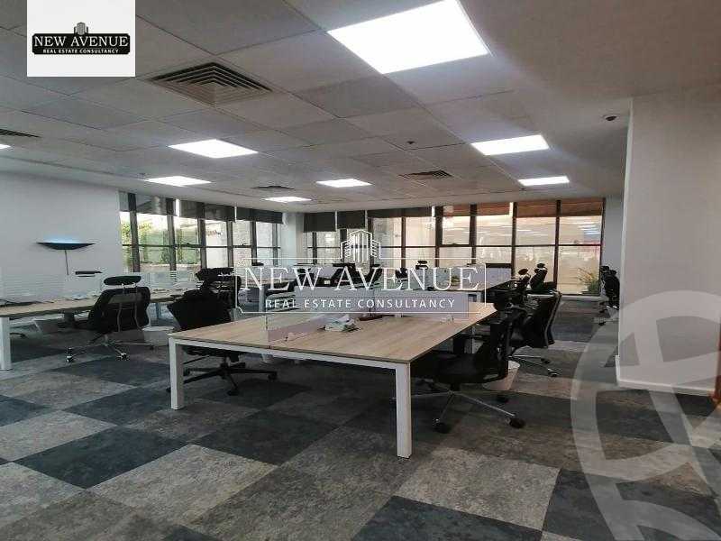 https://aqarmap.com.eg/en/listing/5842995-for-sale-cairo-new-cairo-compounds-golden-gate-redcon