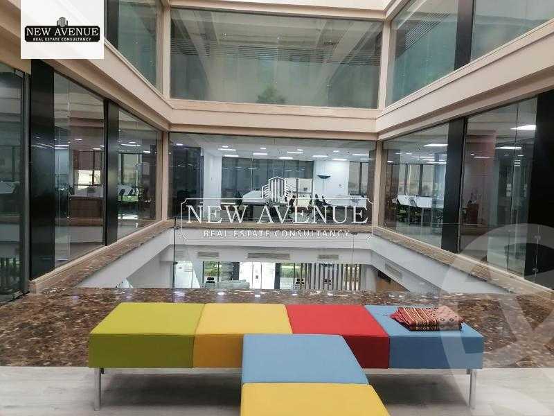 https://aqarmap.com.eg/en/listing/5842995-for-sale-cairo-new-cairo-compounds-golden-gate-redcon