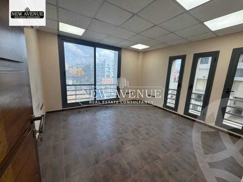 https://aqarmap.com.eg/en/listing/5847261-for-sale-cairo-new-cairo-compounds-tryfywm-skwyr-mwl-nm-llttwyr