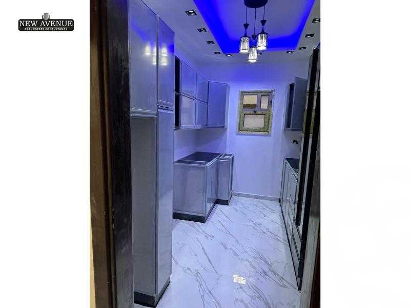 https://aqarmap.com.eg/en/listing/5857484-for-sale-cairo-new-cairo-compounds-moon-valley