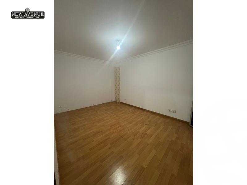 https://aqarmap.com.eg/en/listing/5864054-for-sale-cairo-new-cairo-lrhb-city-phase-1-ahmed-rami-st