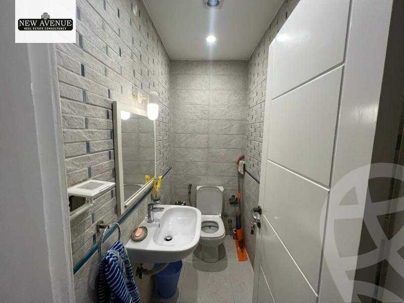 https://aqarmap.com.eg/en/listing/5864194-for-rent-cairo-new-cairo-compounds-mountain-view-hyde-park