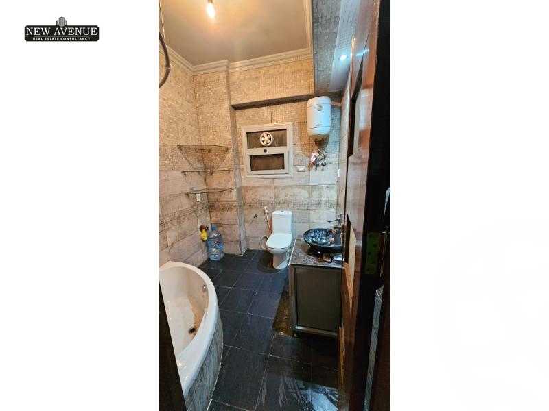 https://aqarmap.com.eg/en/listing/5865246-for-sale-cairo-new-cairo-el-banafsg-el-banafsag-omarat-qt-342