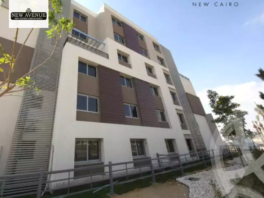 https://aqarmap.com.eg/en/listing/5869179-for-sale-cairo-new-cairo-compounds-blm-hylz-nyw-kyrw